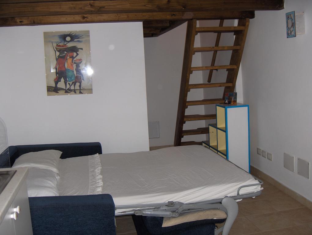 Sofia Apartment แตร์ราชินา ภายนอก รูปภาพ